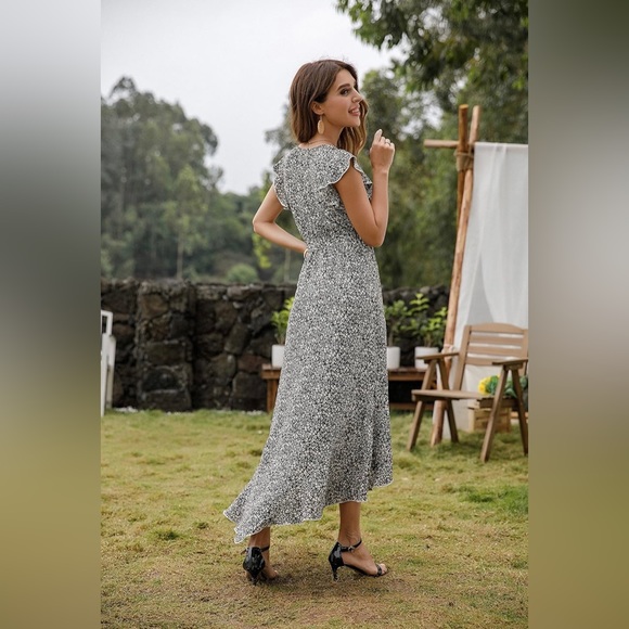 NWT Floral Print V-Neck Bohemian High-Low Maxi Dress Size XL - Picture 3 of 7